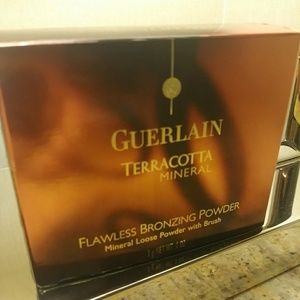 Guerlain Terracotta Loose Mineral Bronzer w Brush